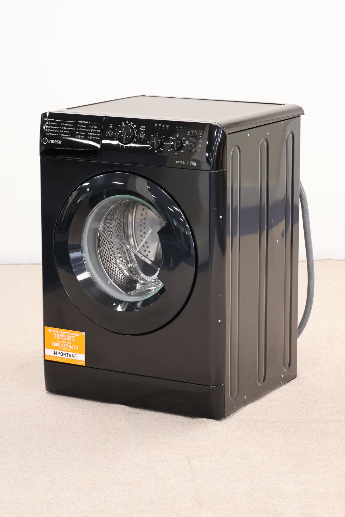 Washing Machine by Indesit