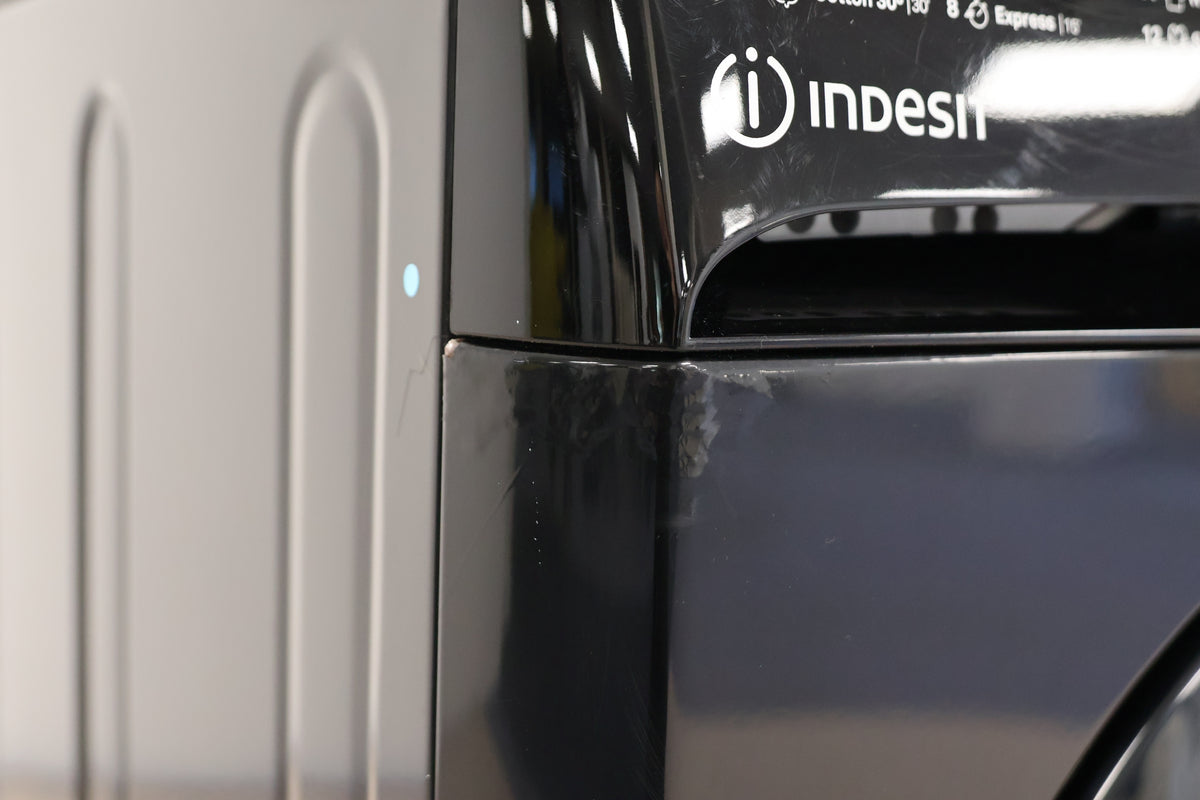 Washing Machine by Indesit