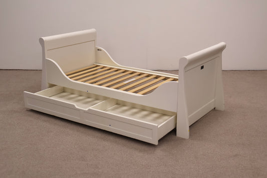 Toddler Bed by Silver Cross