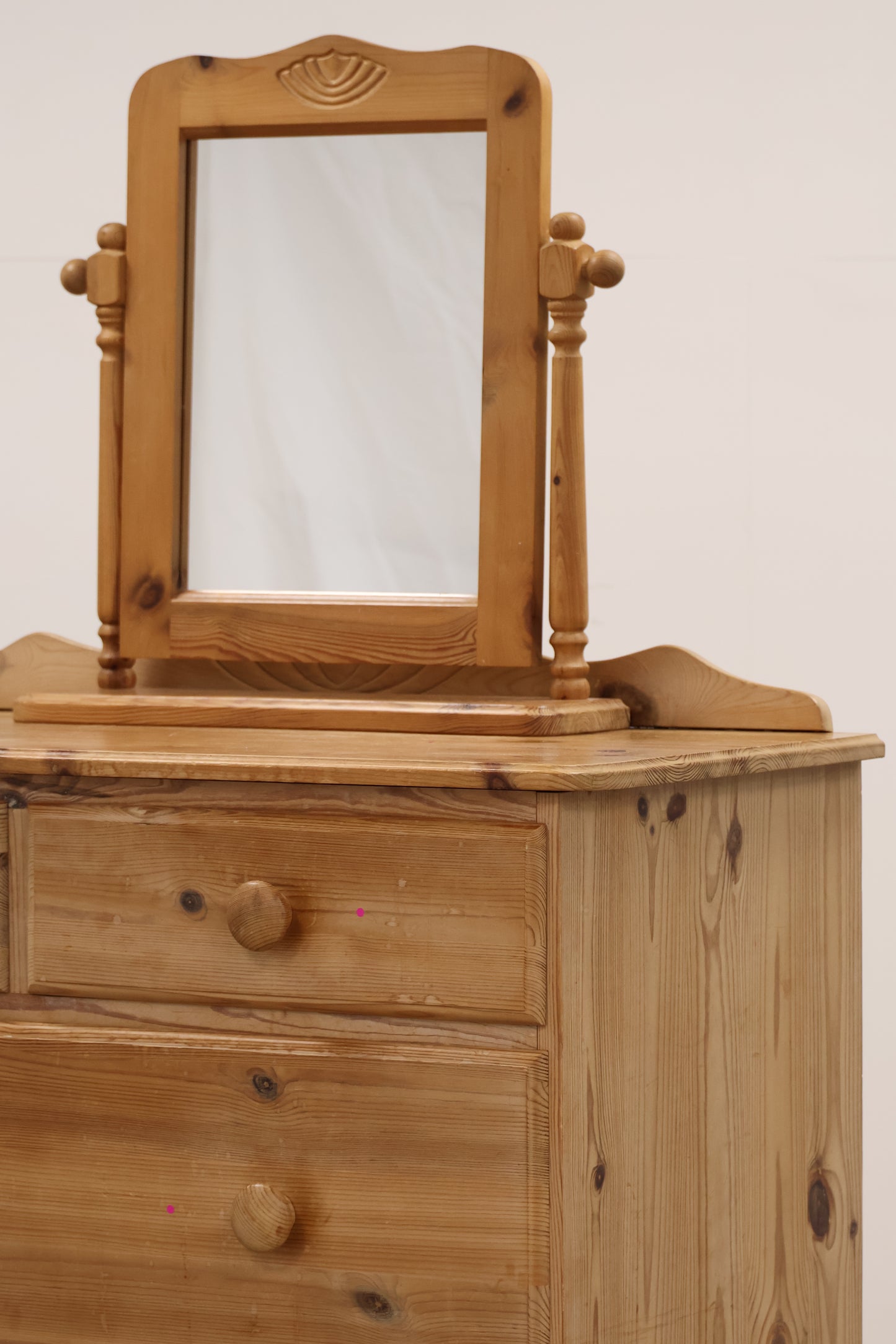 Pinewood Chest with Mirror