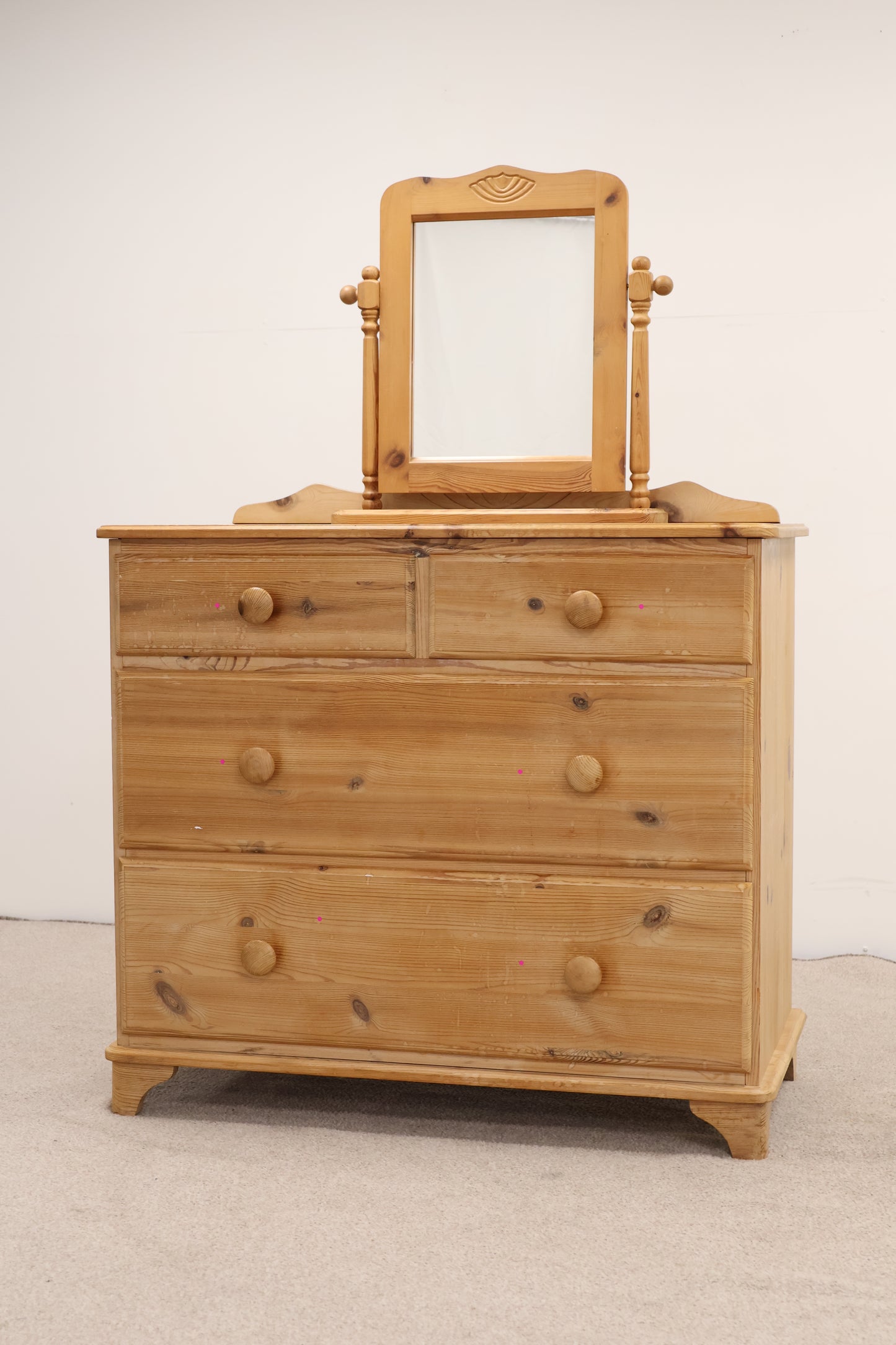 Pinewood Chest with Mirror
