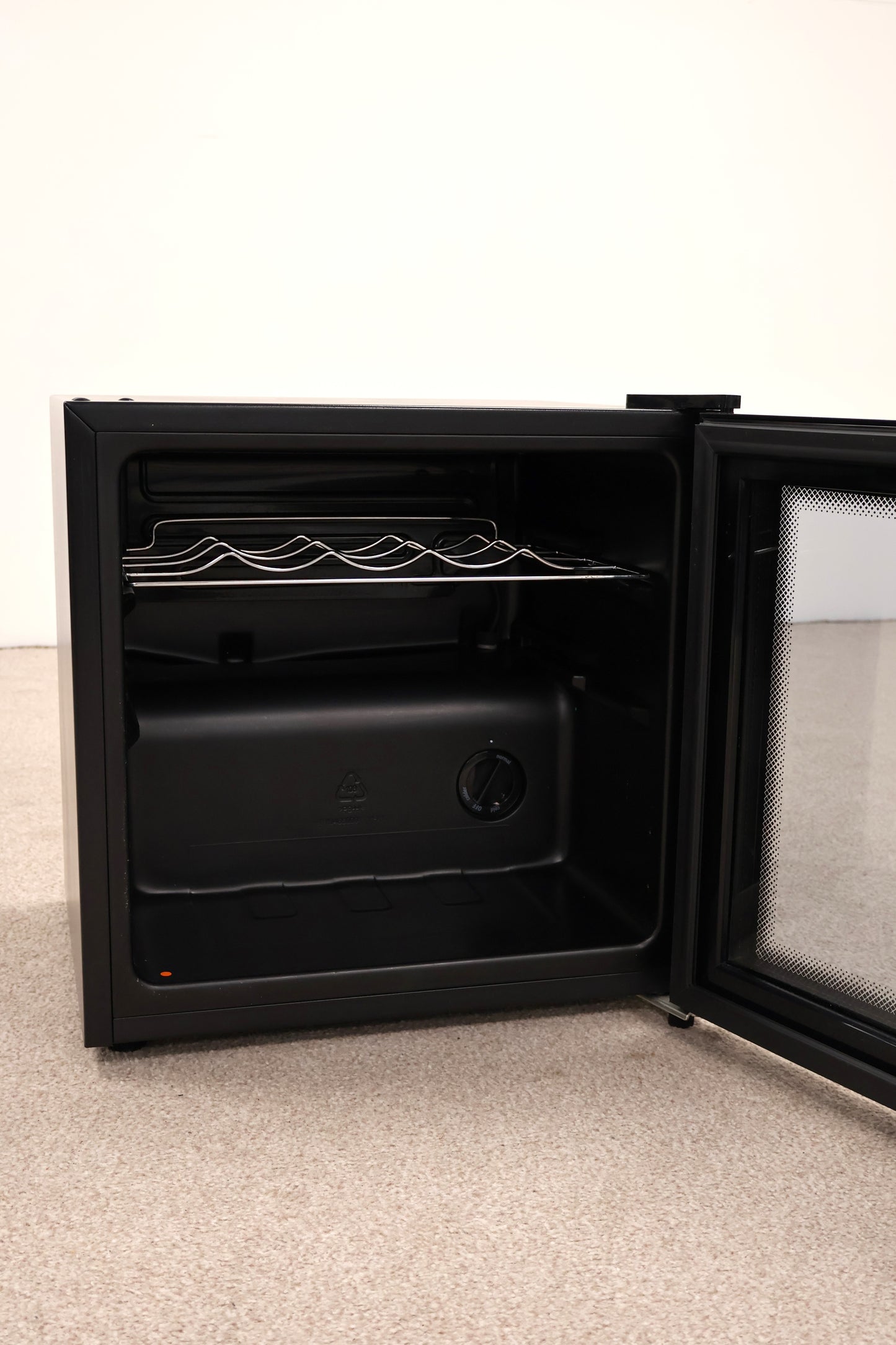 Wine Cooler by Essentials