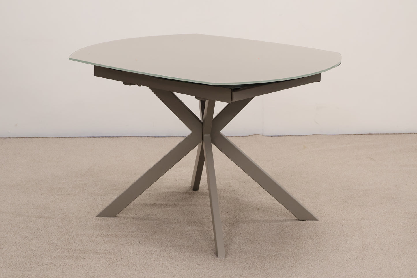 Extendable Dining Table and Chairs