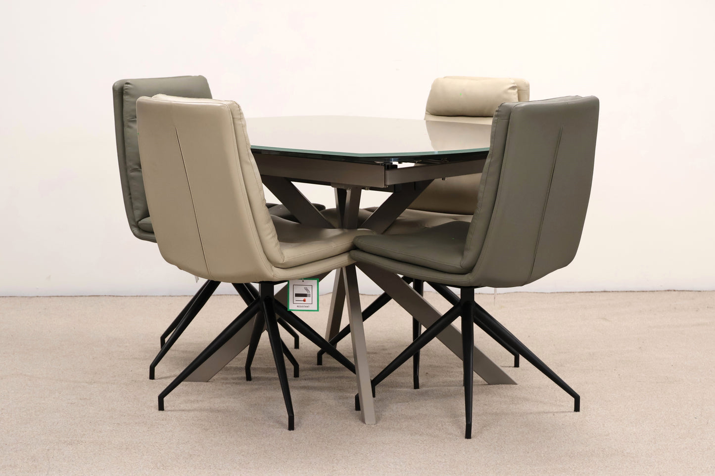 Extendable Dining Table and Chairs