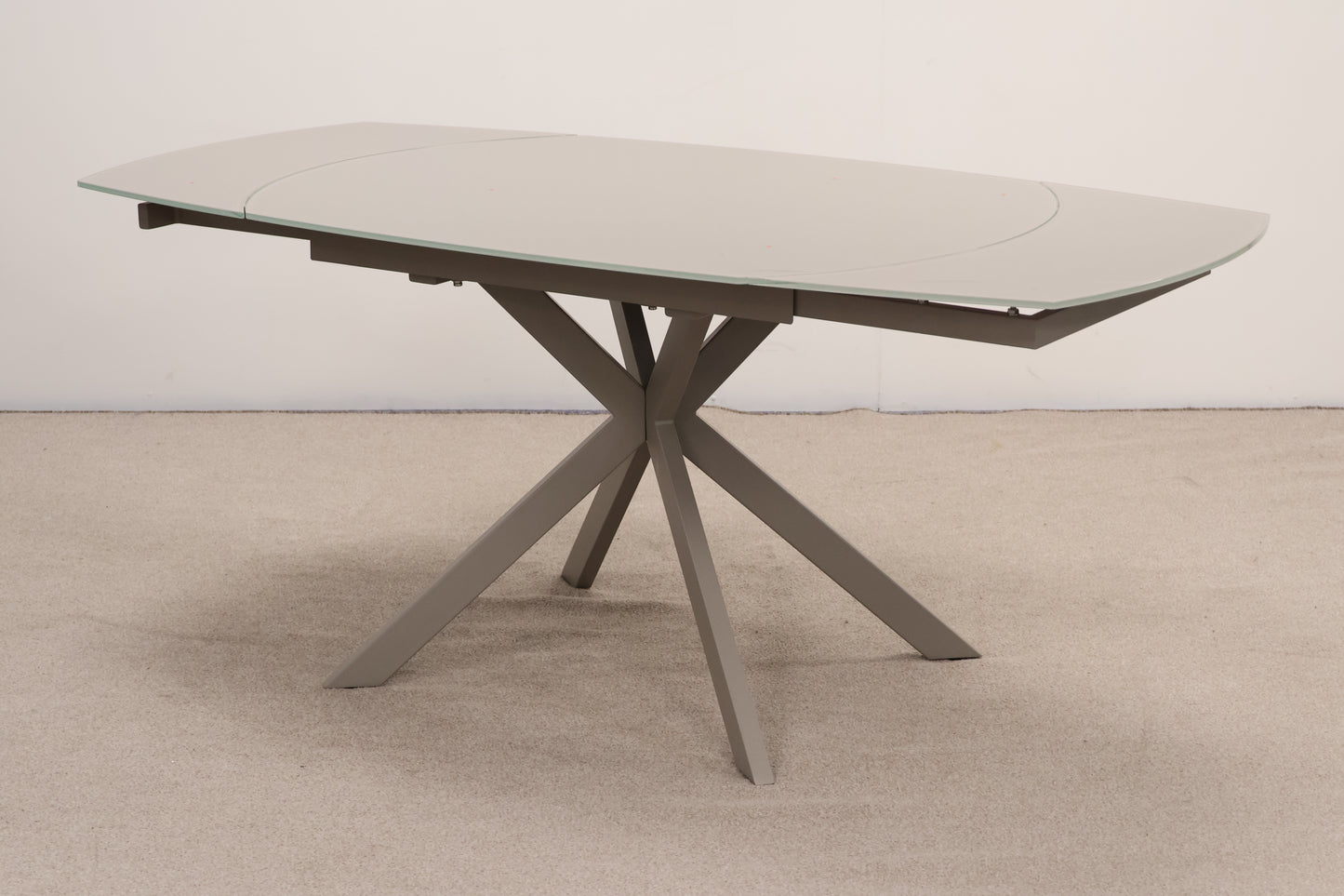 Extendable Dining Table and Chairs