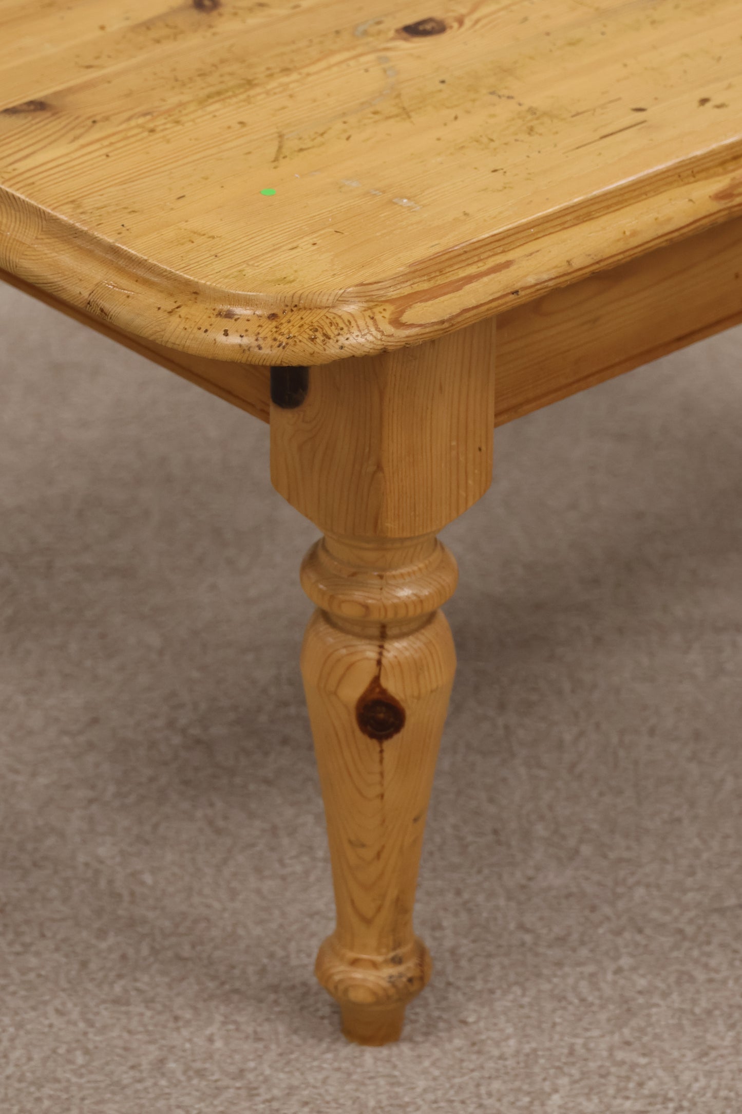 Pine Table for Upcycling