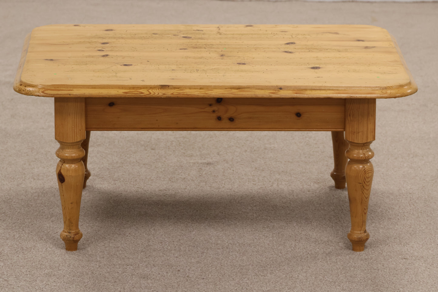 Pine Table for Upcycling