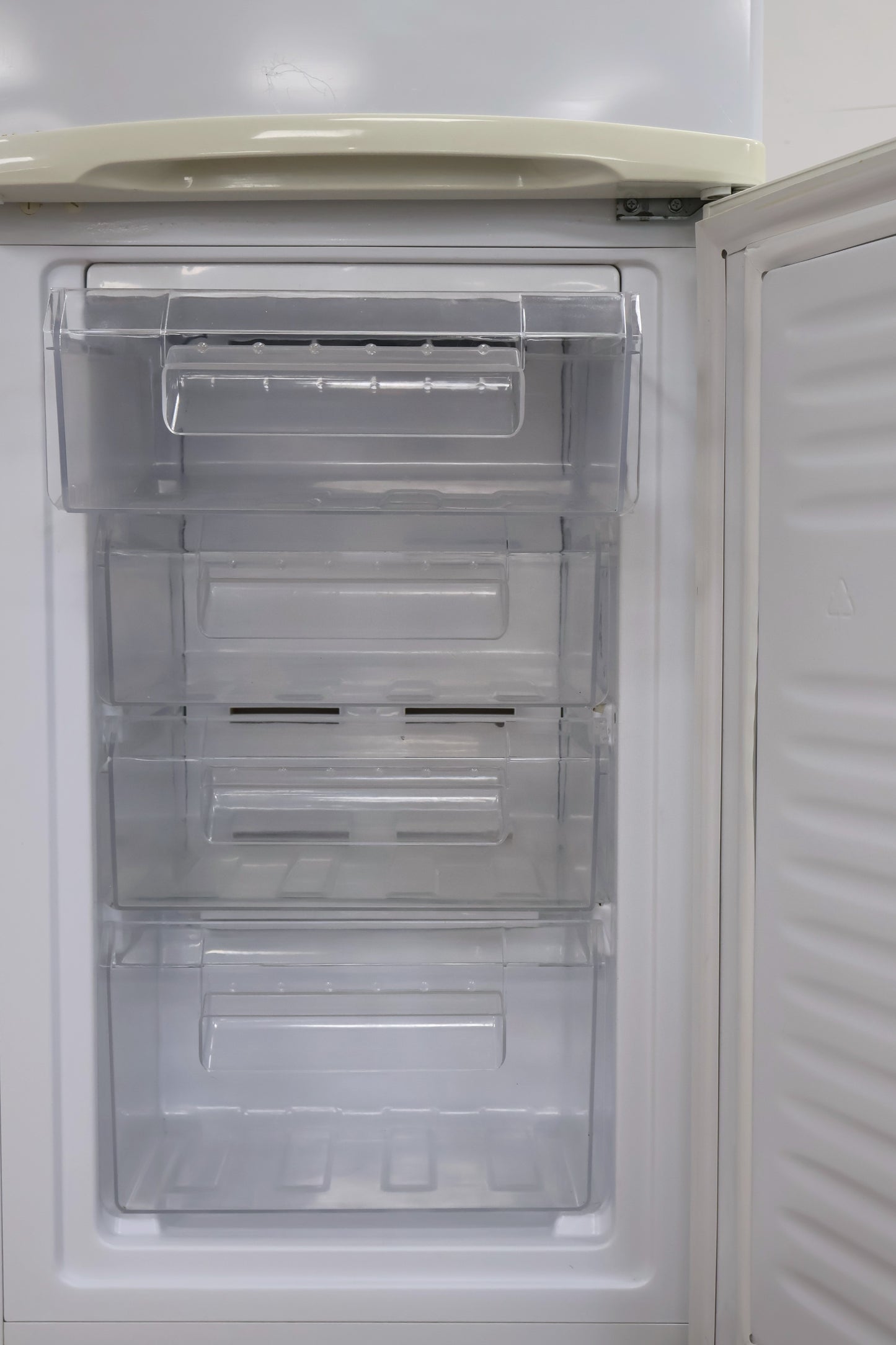 Fridge Freezer by Hoover