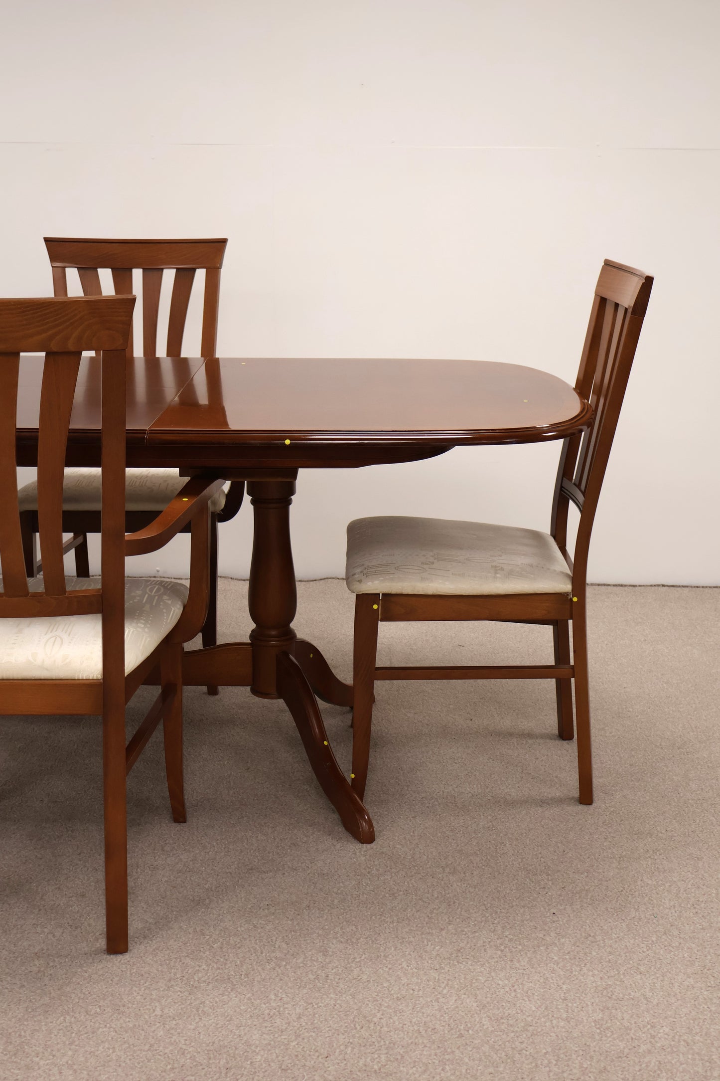 Extendable Dining Table & Chairs by Morris of Glasgow