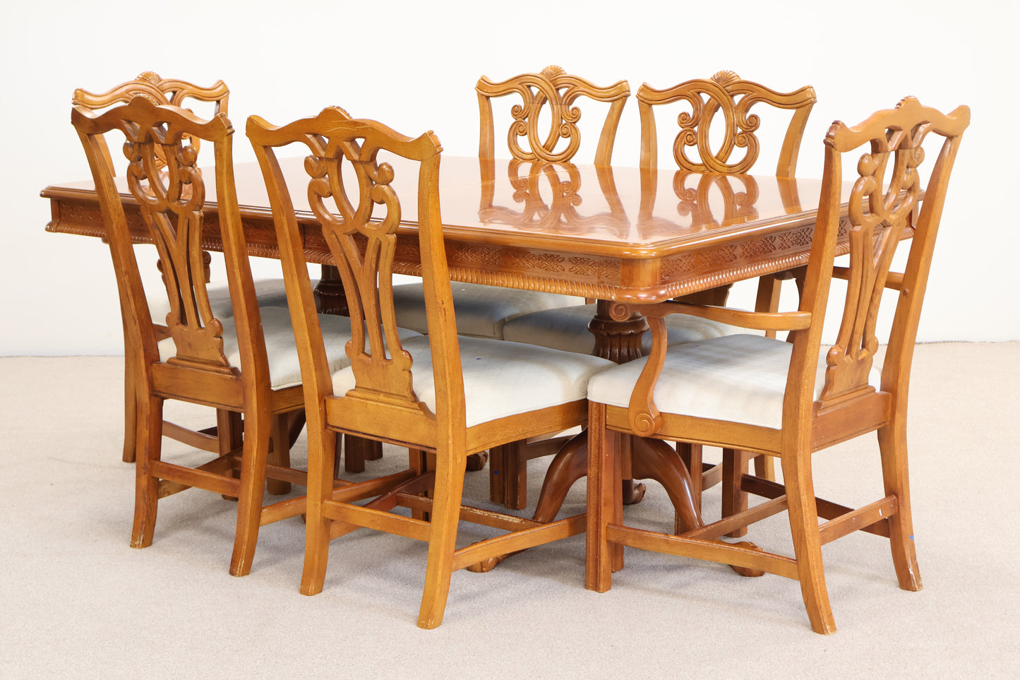 Maplewood Dining Table and Chairs