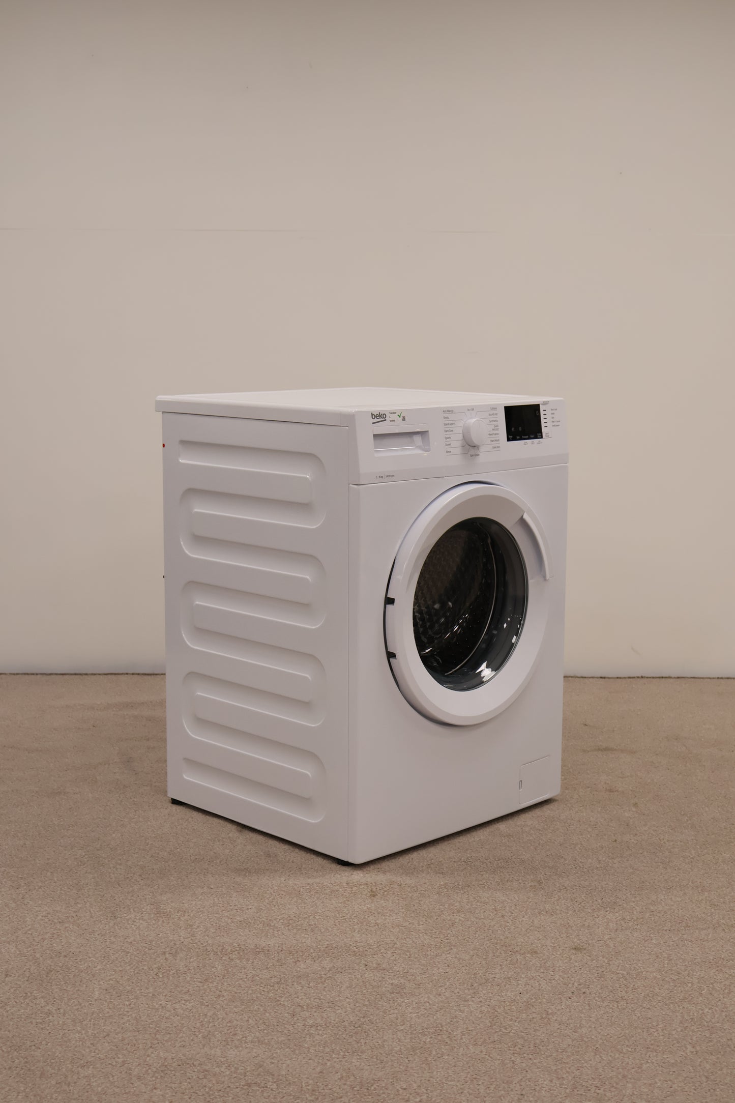 Washing Machine by Beko