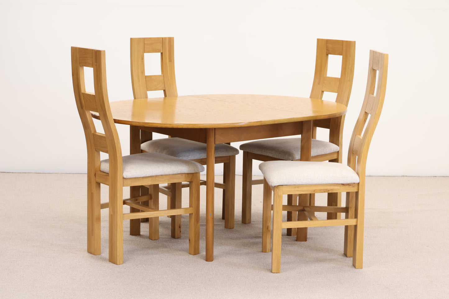 Oval Extendable Dining Table