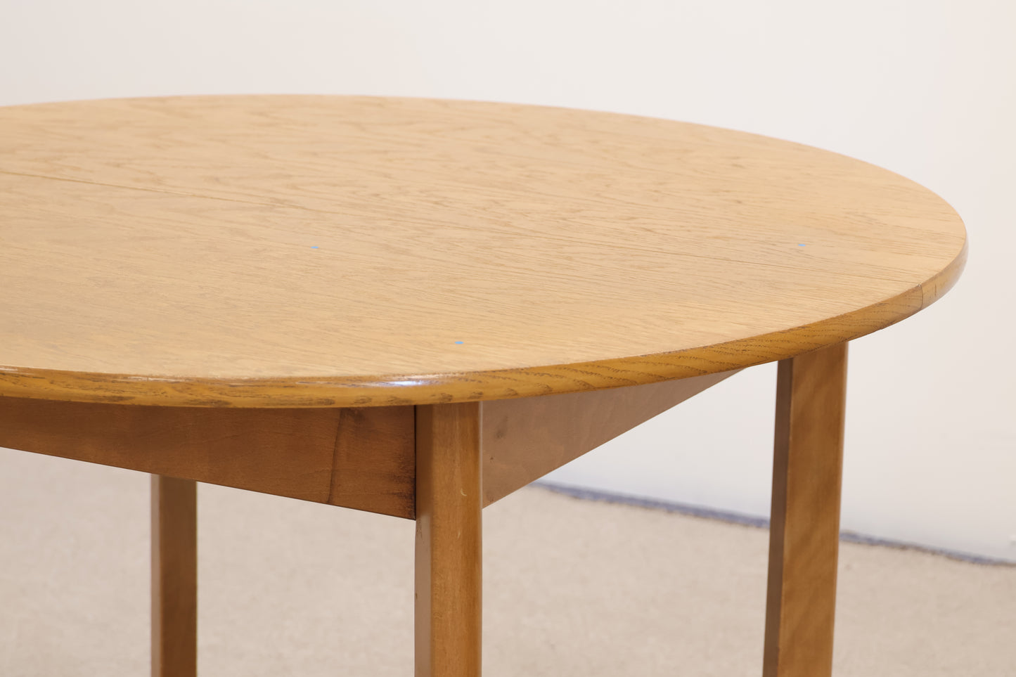 Oval Extendable Dining Table