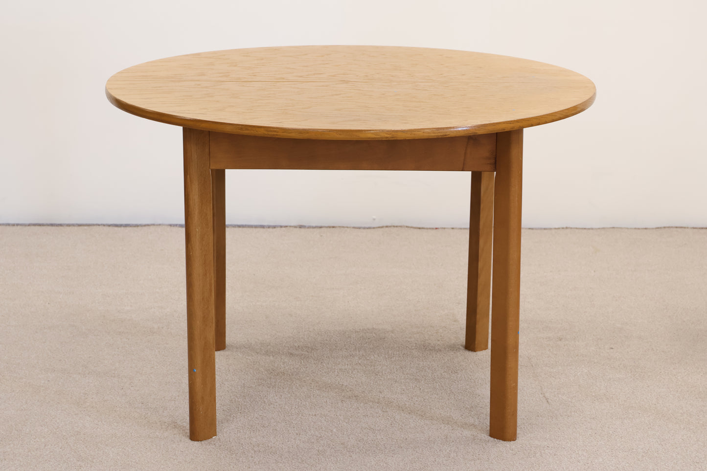 Oval Extendable Dining Table