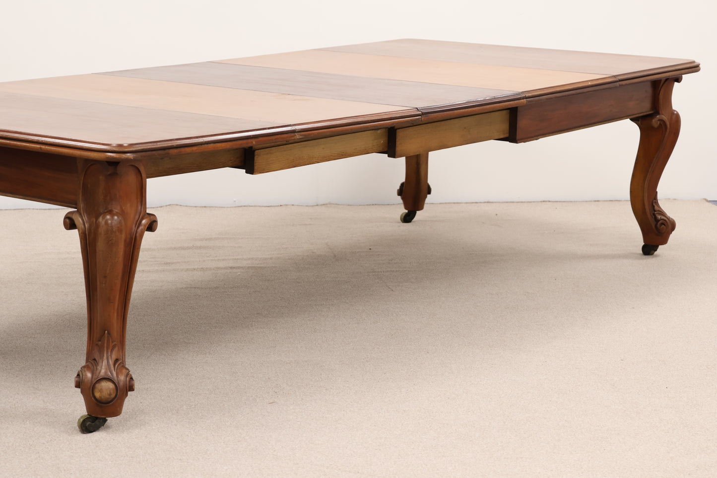 Victorian Mahogany Dining Table