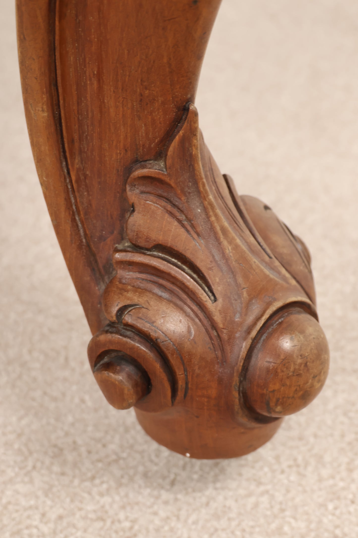 Victorian Mahogany Dining Table