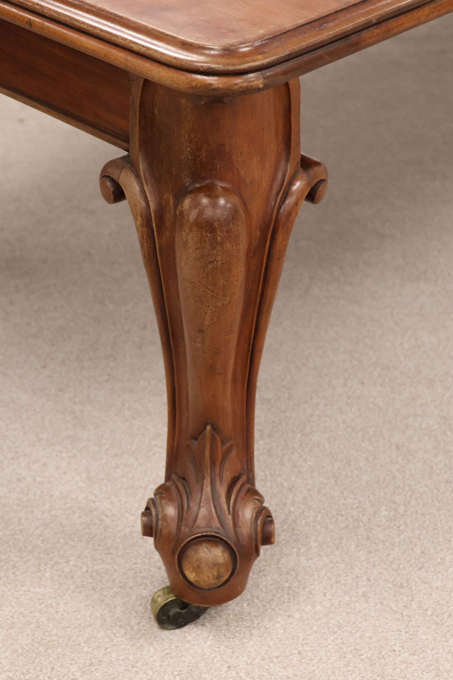 Victorian Mahogany Dining Table