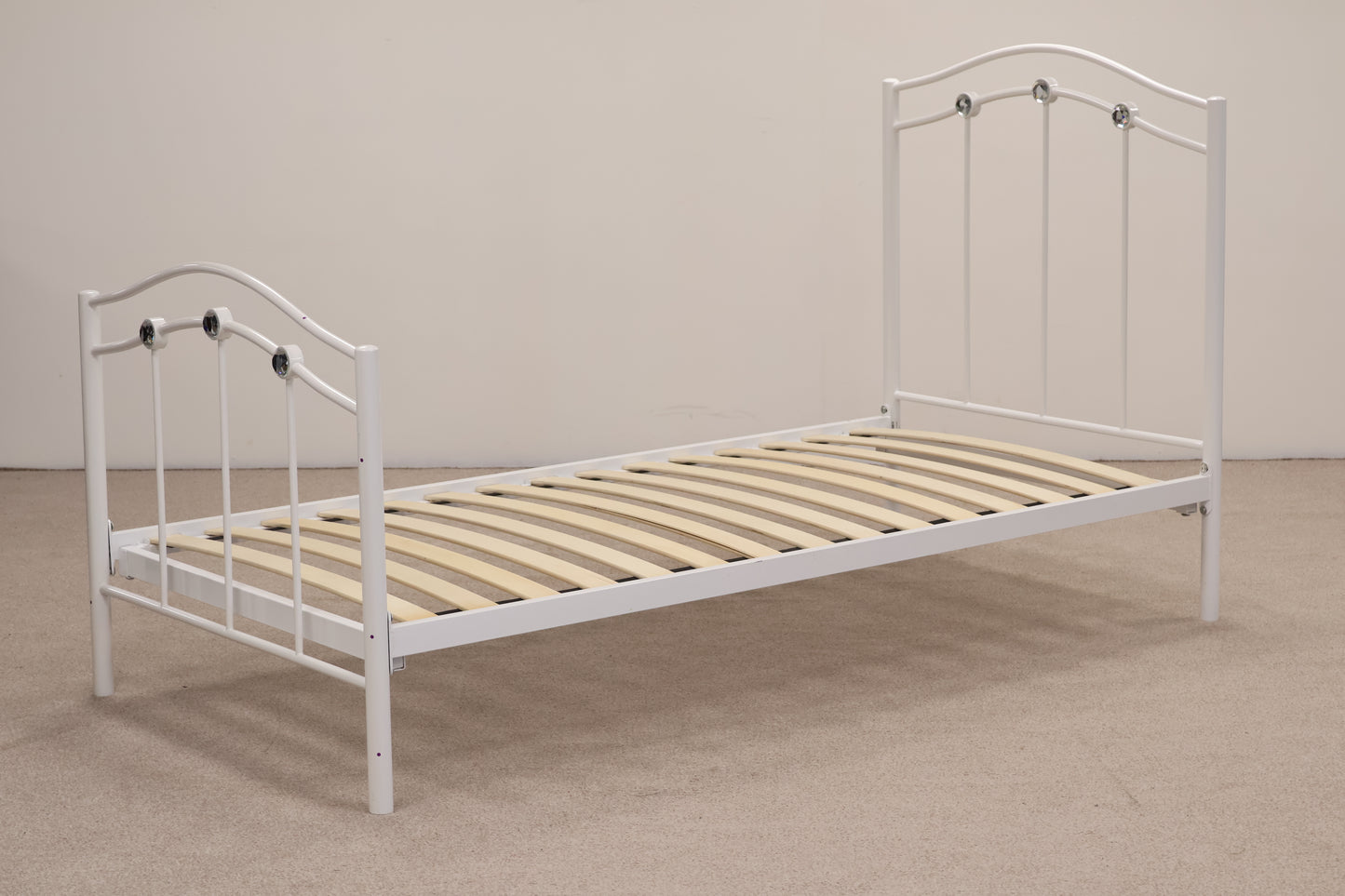 Single Bed with Sanitised Mattress