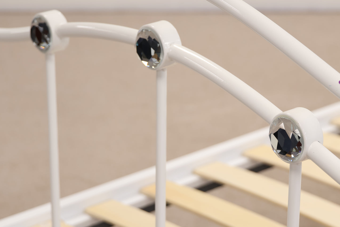 Single Bed with Sanitised Mattress