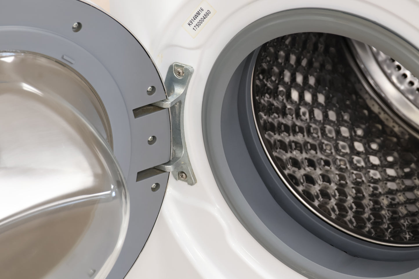 Washing Machine by Kenwood