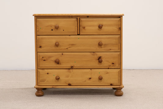 Pine Chest Chest of Drawers