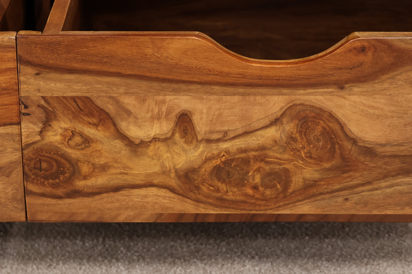 Sheesham Tv Unit