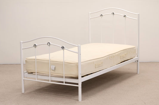 Single Bed with Sanitised Mattress