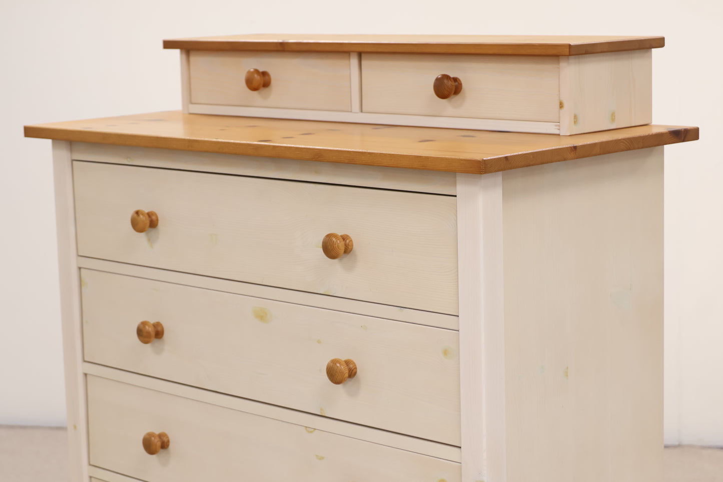 Pine Chest of Drawers