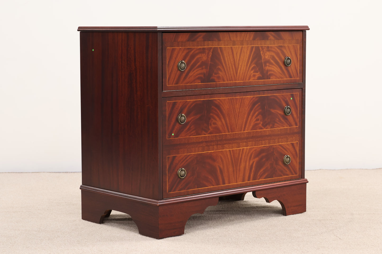 Faux Mahogany Chest of Drawers – Concealed Dry Bar
