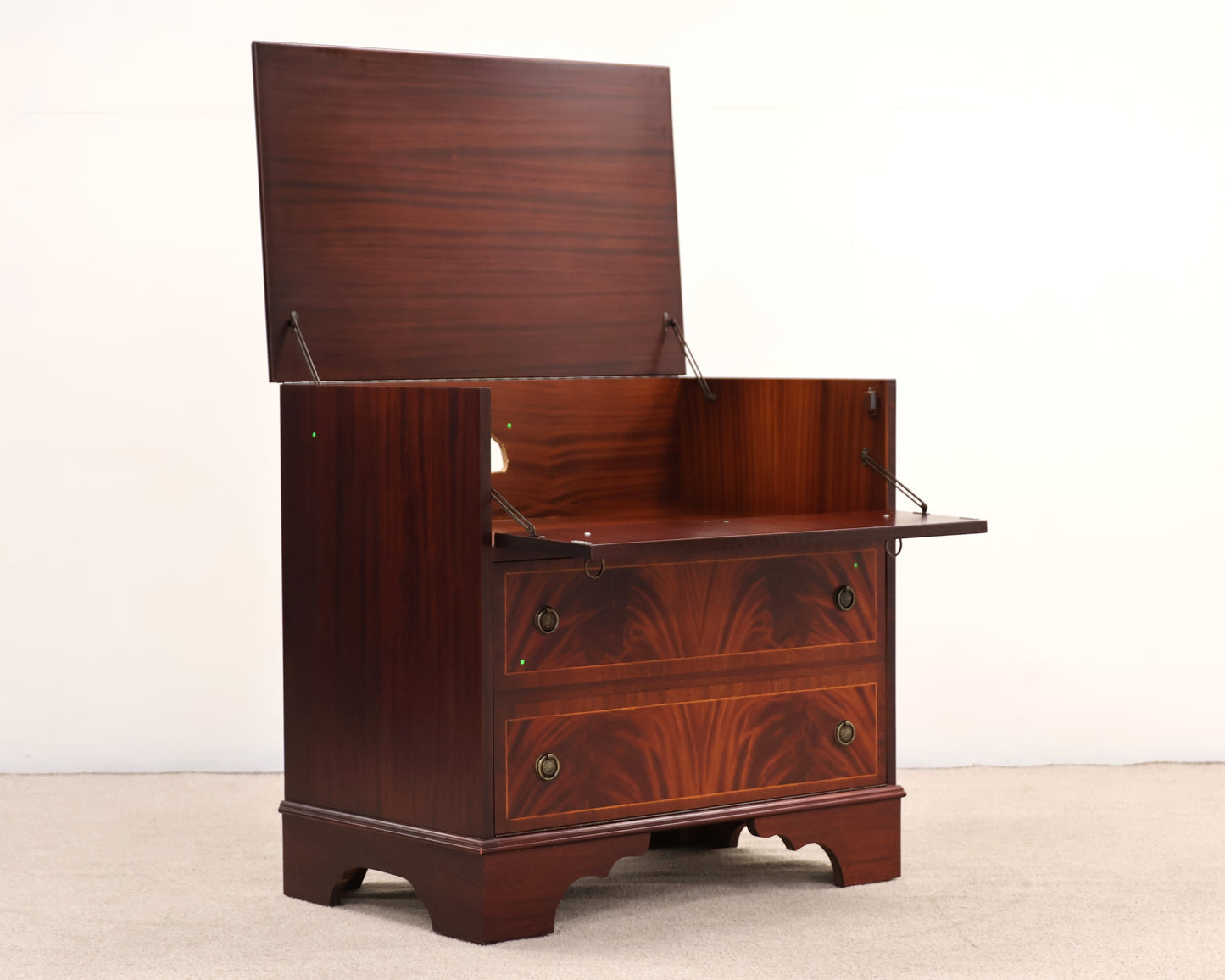 Faux Mahogany Chest of Drawers – Concealed Dry Bar
