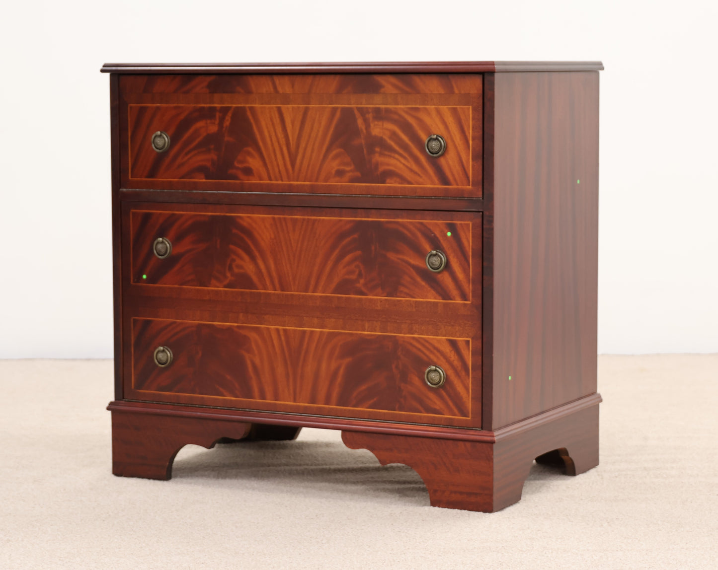 Faux Mahogany Chest of Drawers – Concealed Dry Bar