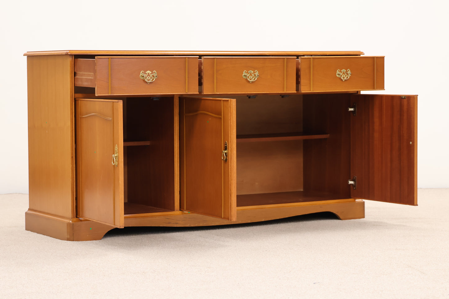 Stag sideboard (cc)