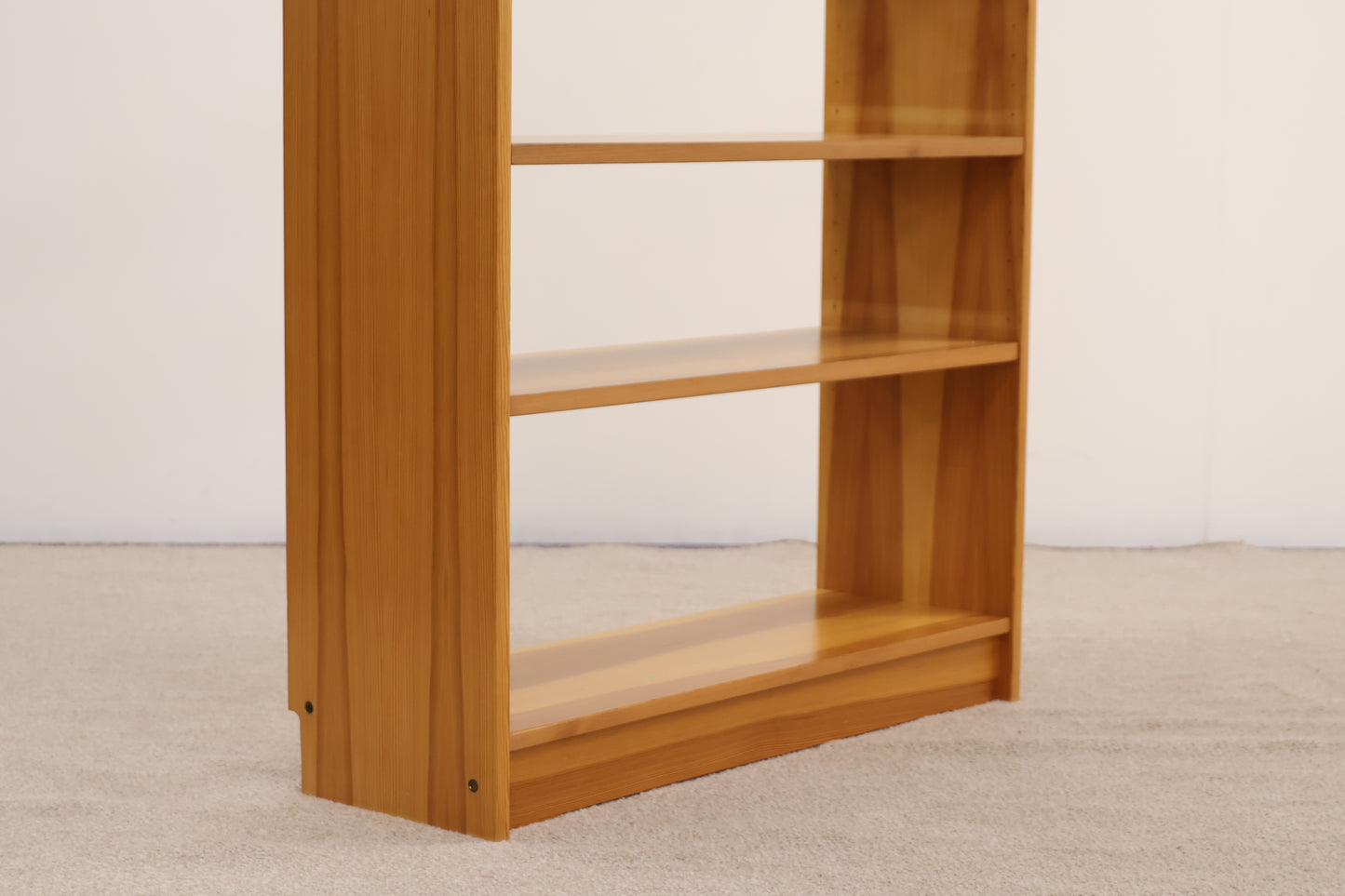 Freestanding 7-Tier Bookcase – Tall Storage Unit, Slim Design