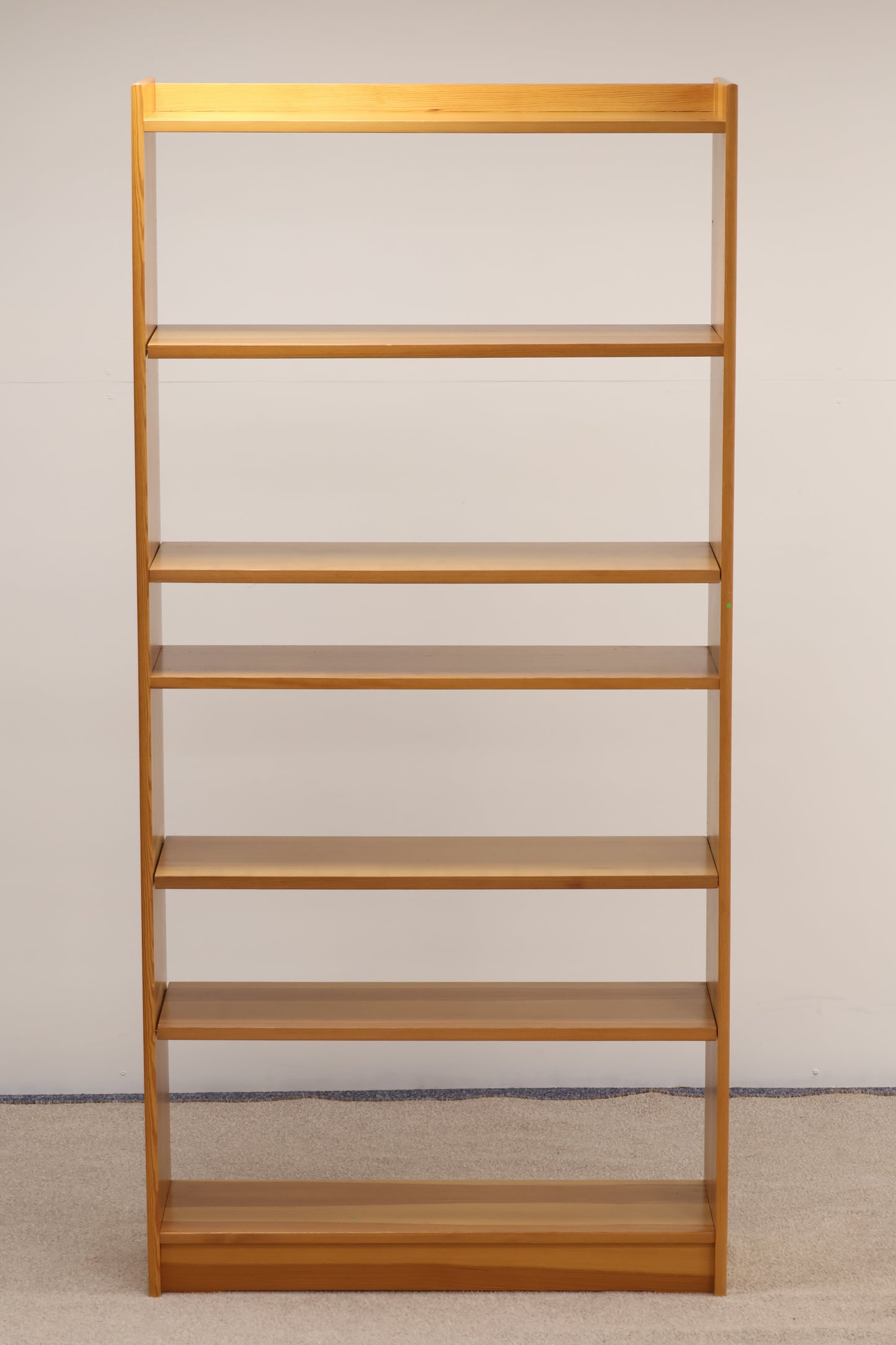 Freestanding 7-Tier Bookcase – Tall Storage Unit, Slim Design