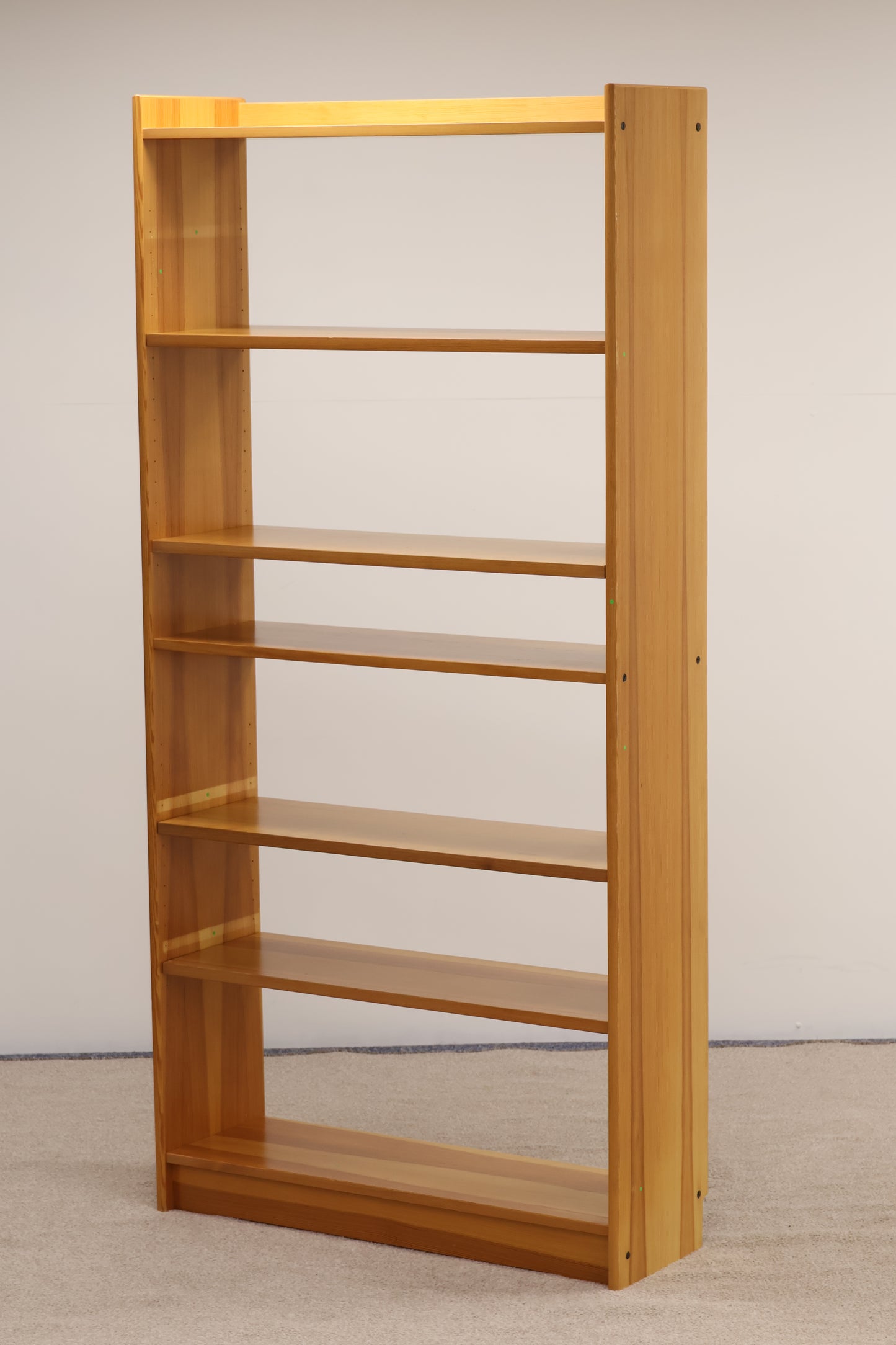 Freestanding 7-Tier Bookcase – Tall Storage Unit, Slim Design