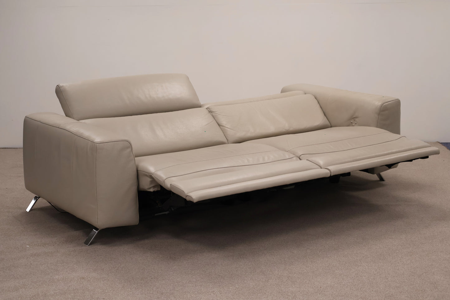 Electric Reclining Sofa