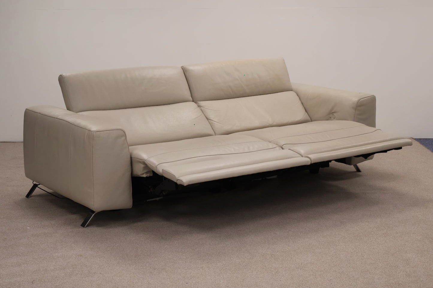 Electric Reclining Sofa