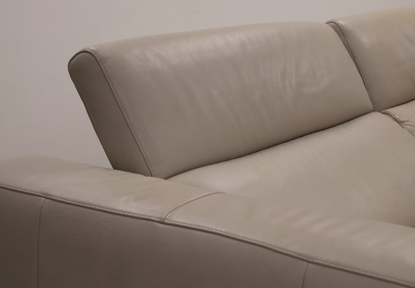 Electric Reclining Sofa