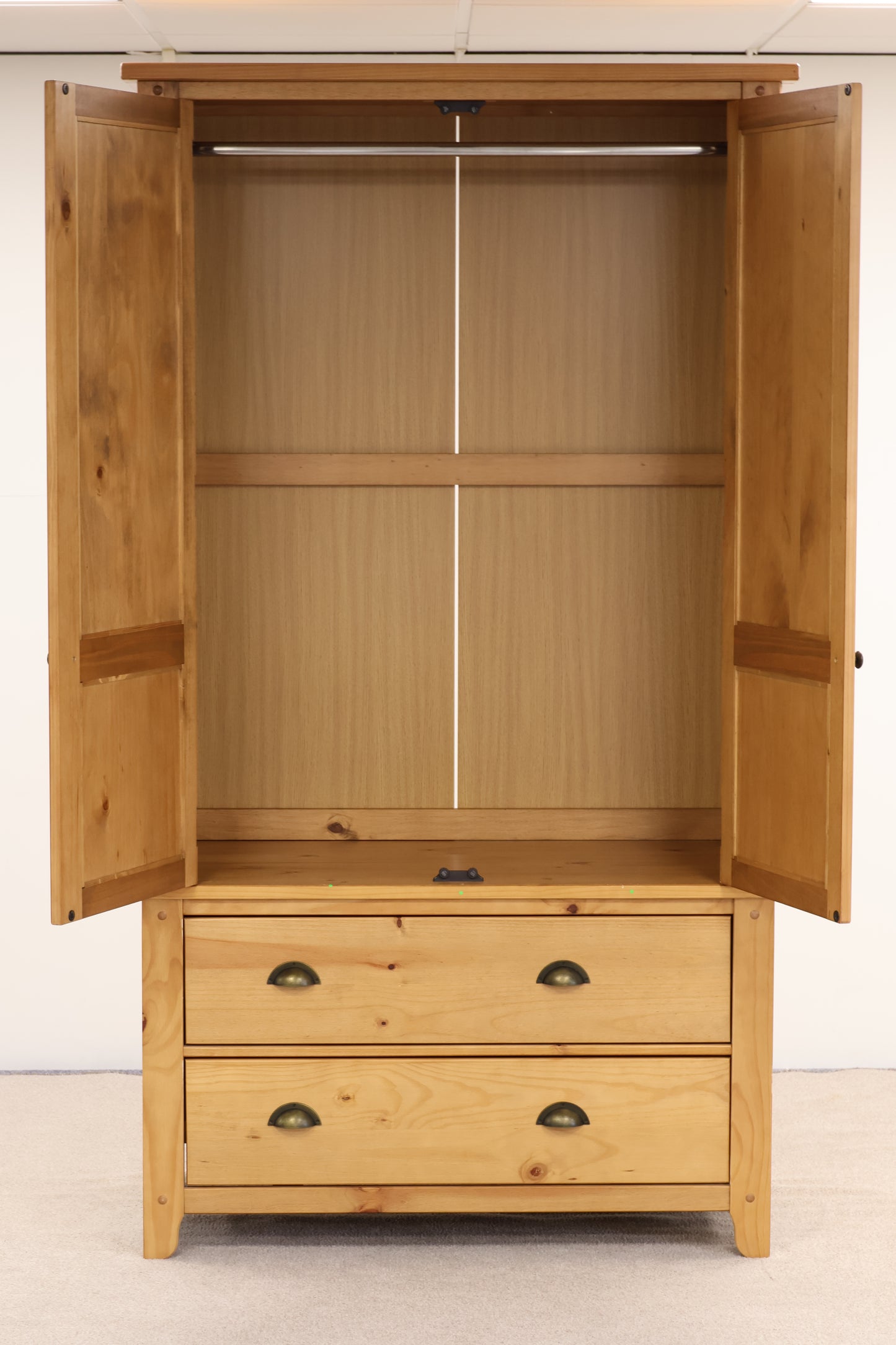 Solid Pine Double Wardrobe – Oak Effect