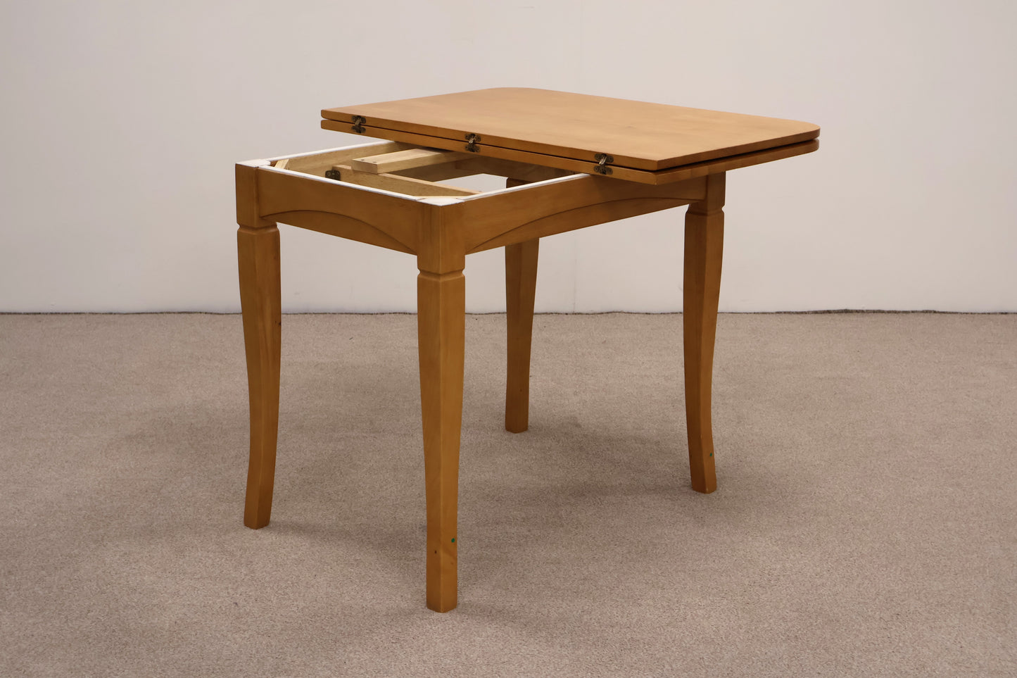 Extendable Wooden Table