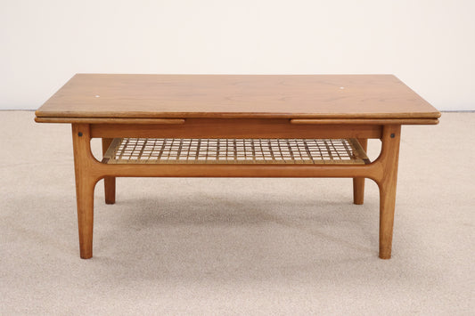 Extendable Coffee Table