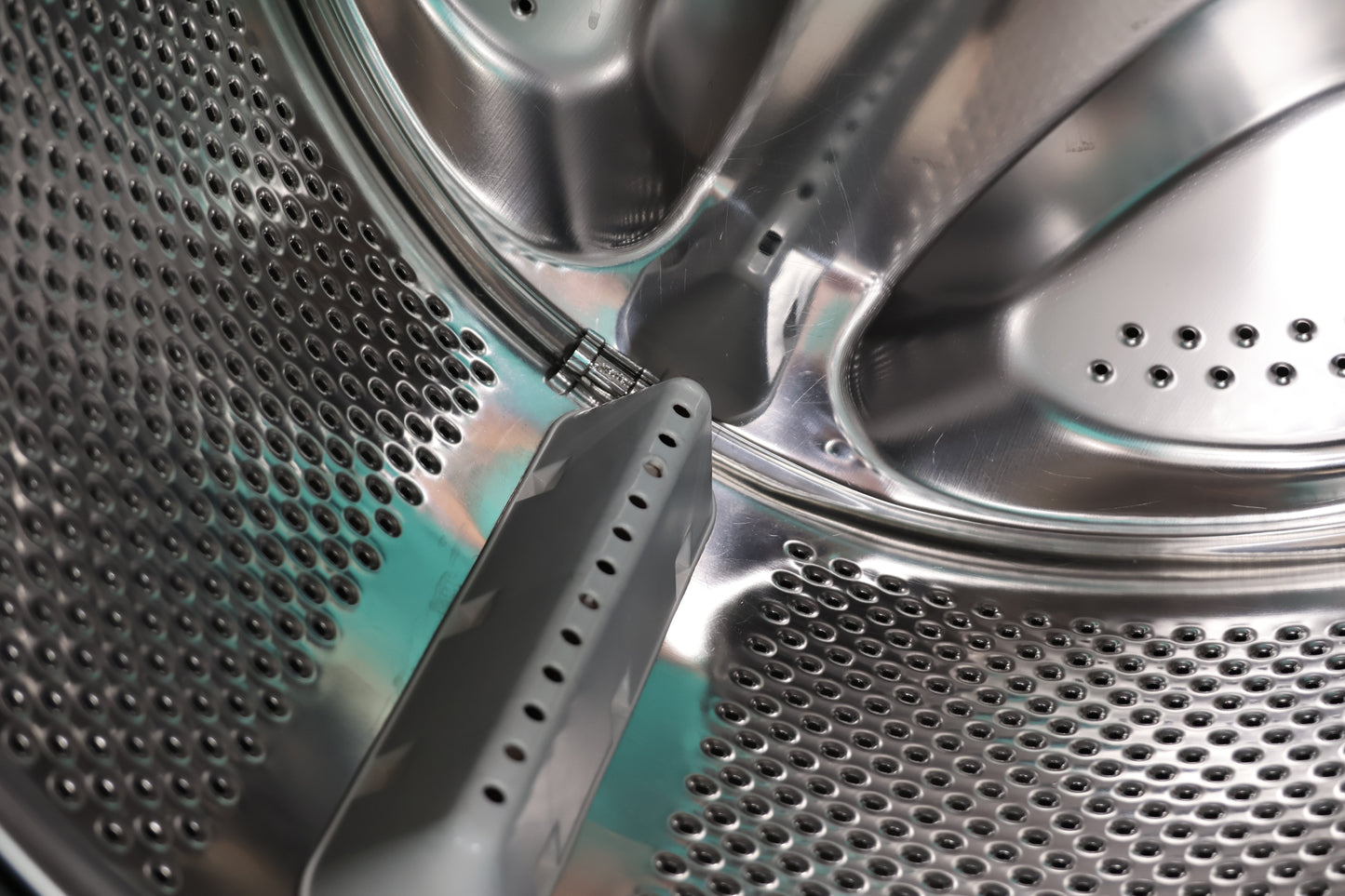 Washing Machine by Hotpoint