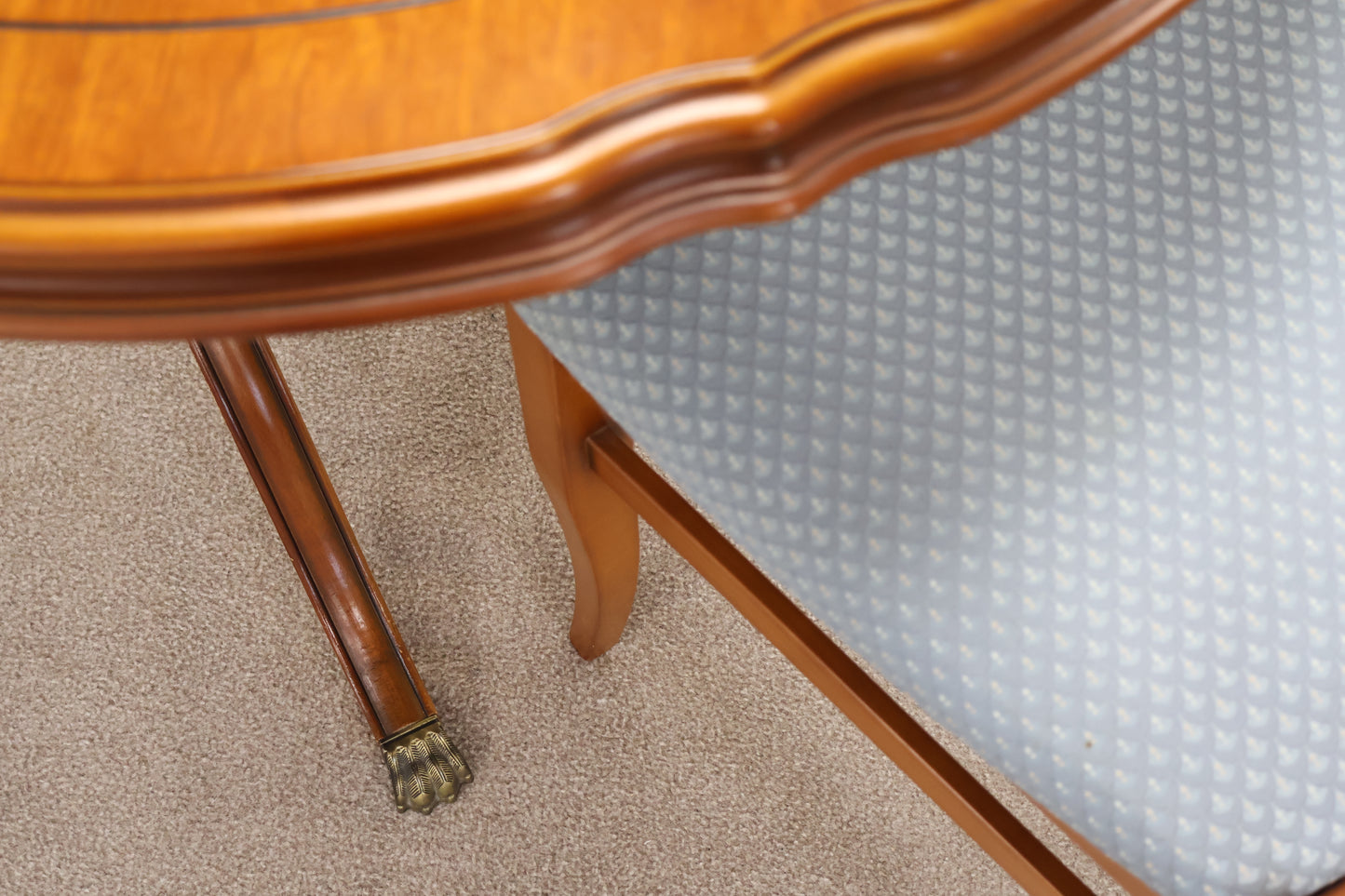 Ornate Extendable Dining Table With Chairs