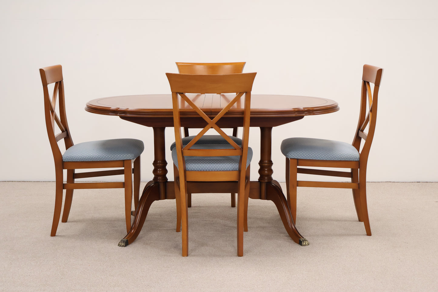 Ornate Extendable Dining Table With Chairs