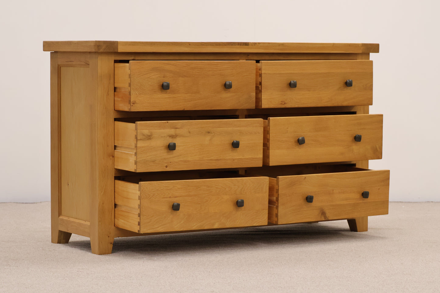 Oak Chest of Drawers