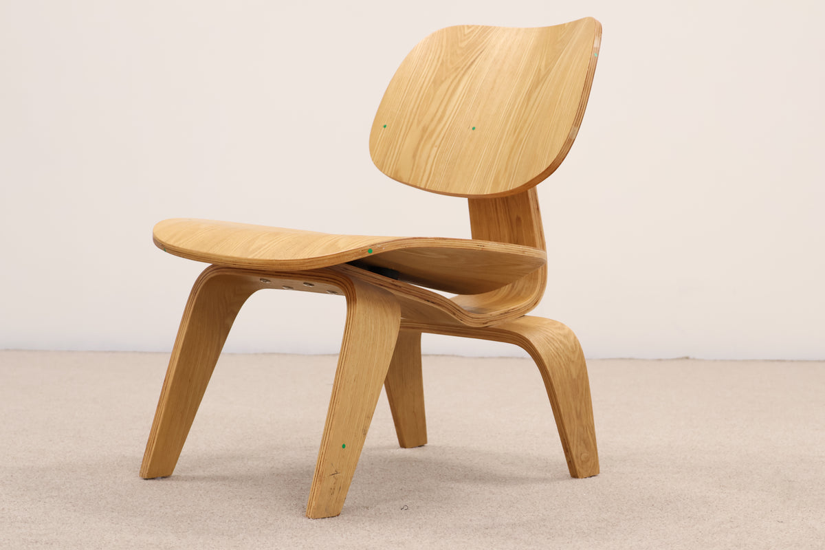Eames Style Chair