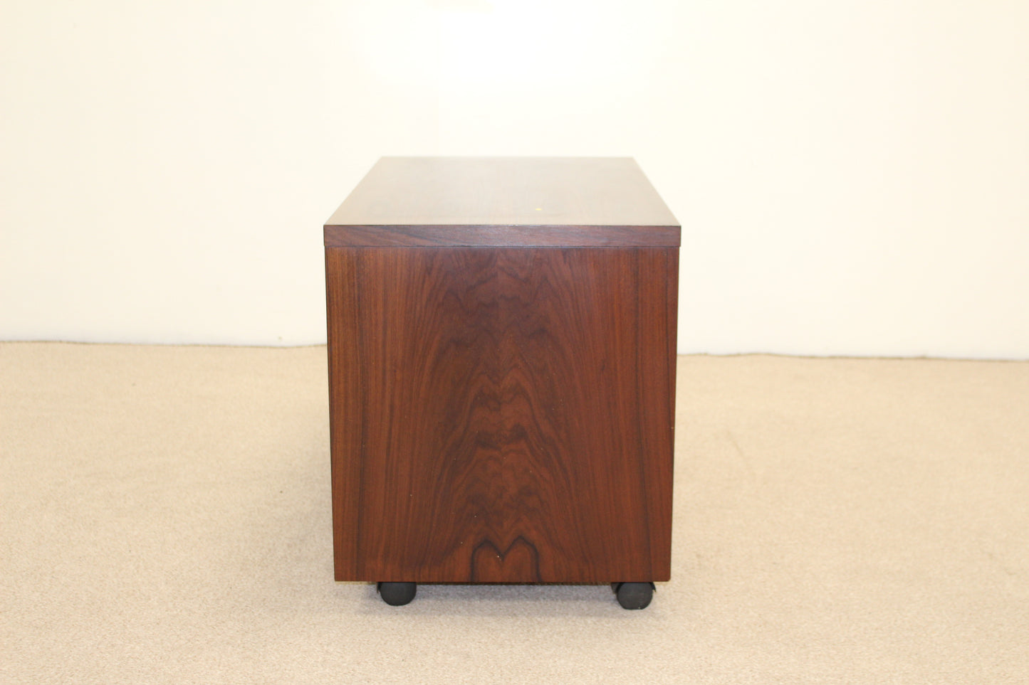 Dark Wood Tv/Stereo Unit