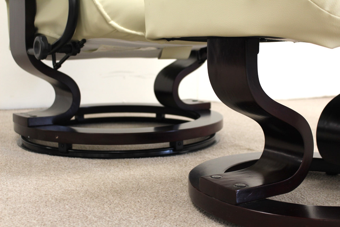 Crème Recliner with Foot Stool
