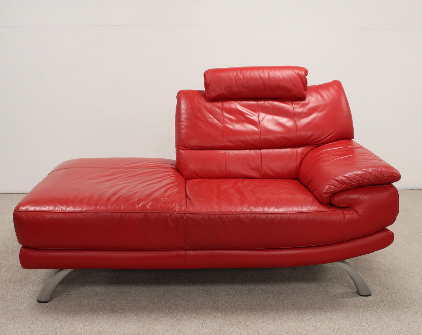 Leather Chaise Lounge