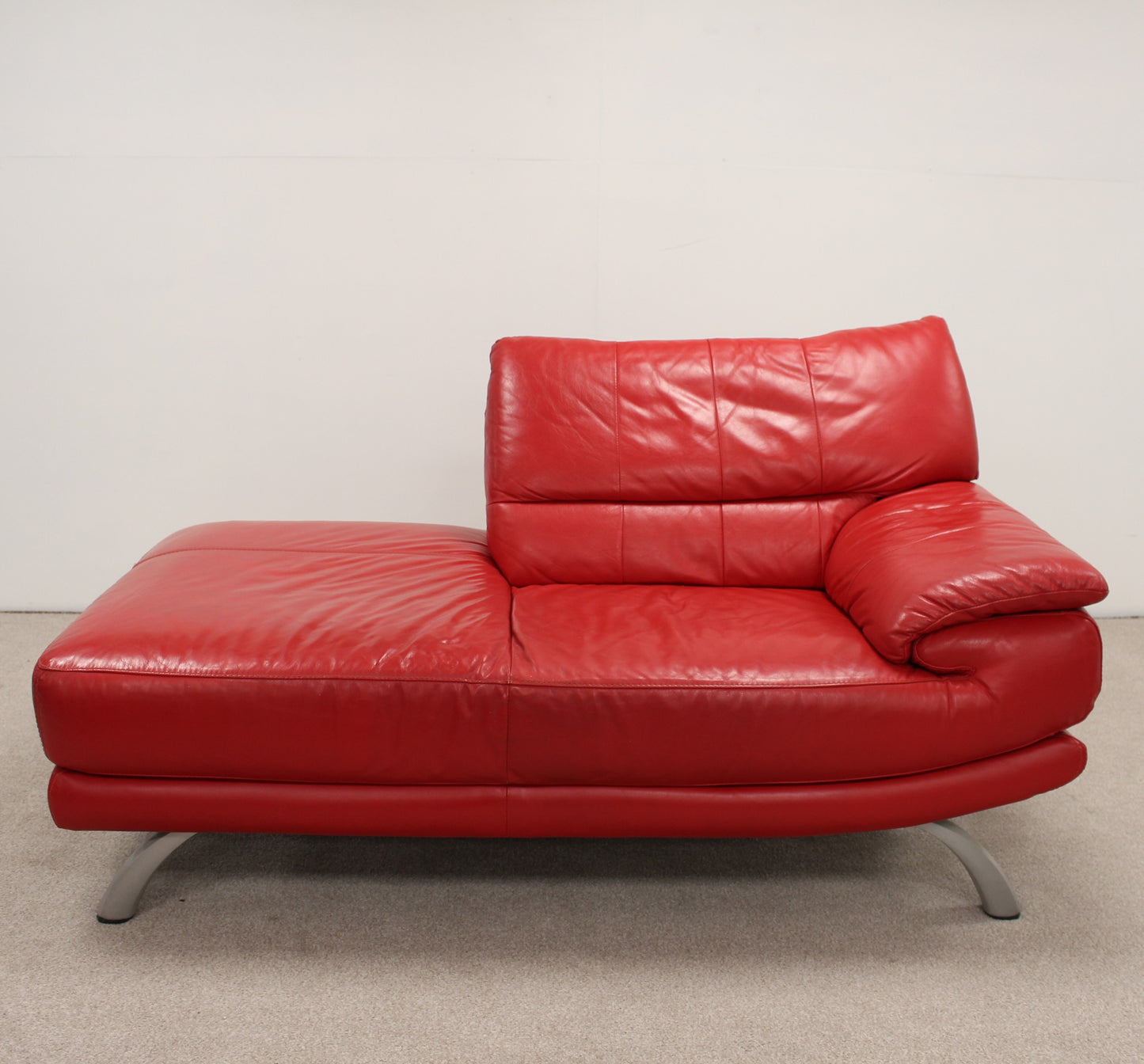 Leather Chaise Lounge